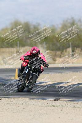 media/Jan-15-2026-Racers Edge (Thu) [[dfebeb70ab]]/2-A Group/Session 5 Turn 2/